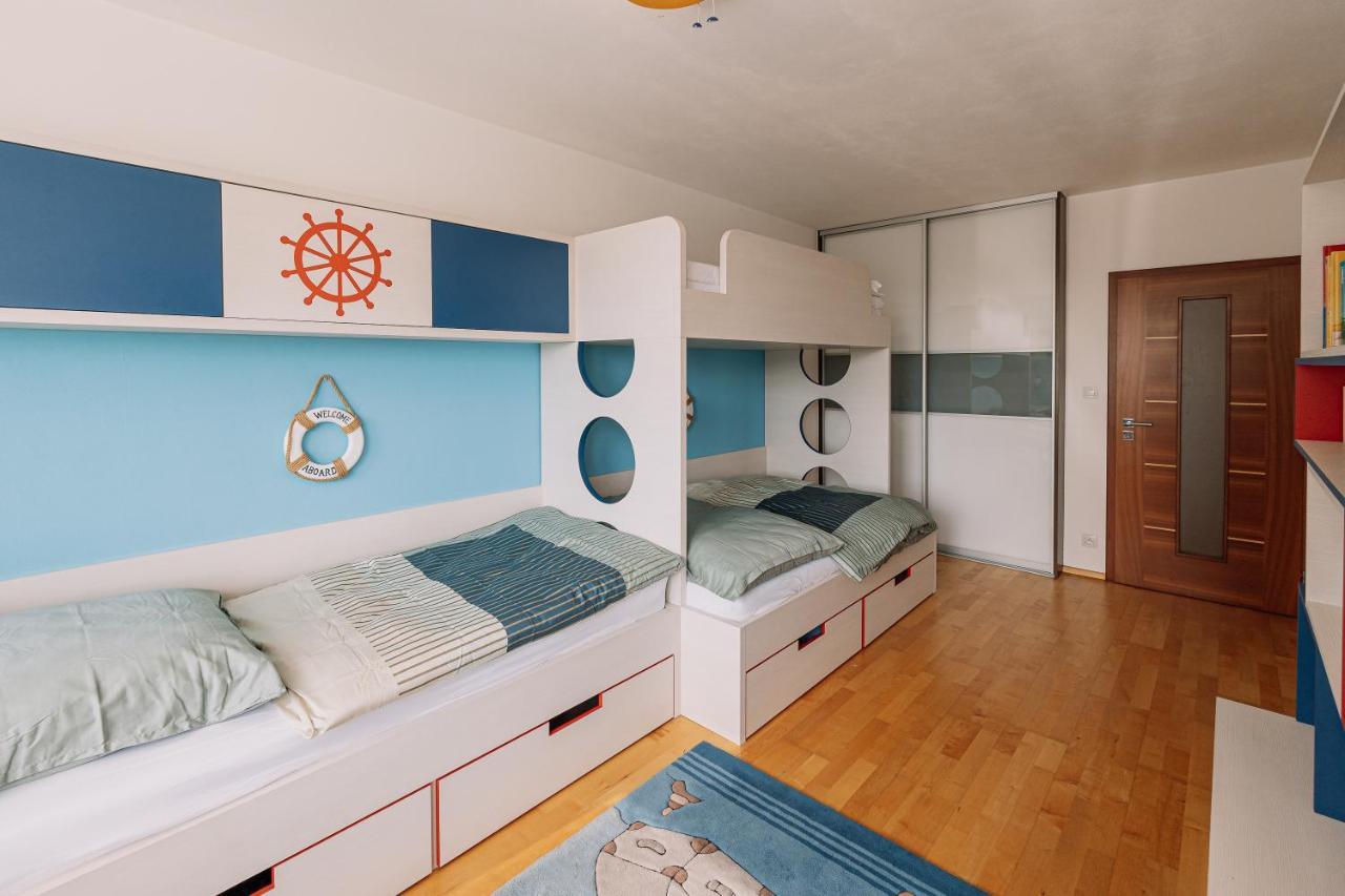 Apartment Family Bratislava Parking Slot Included! Екстериор снимка