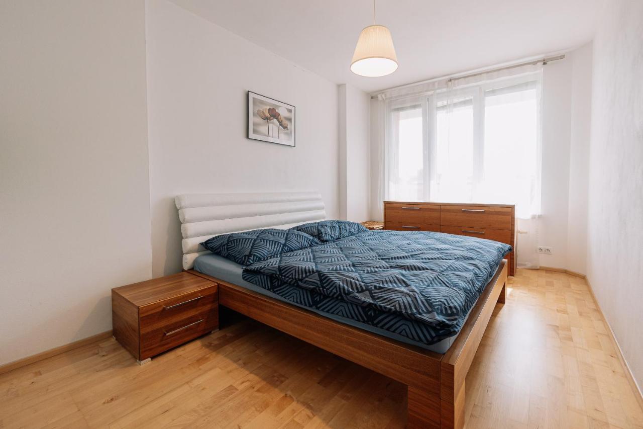 Apartment Family Bratislava Parking Slot Included! Екстериор снимка